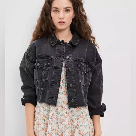 American eagle distressed black jean jacket - Picture 2 of 5